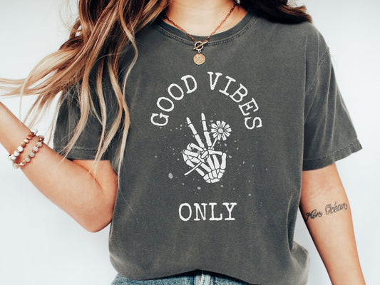 Good Vibes Only T-Shirt - White Writing