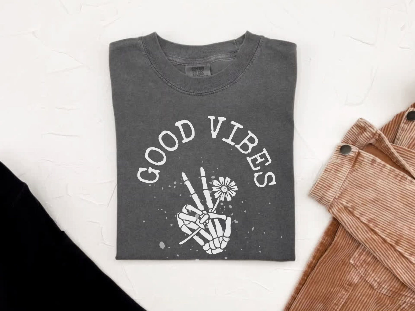 Good Vibes Only T-Shirt - White Writing