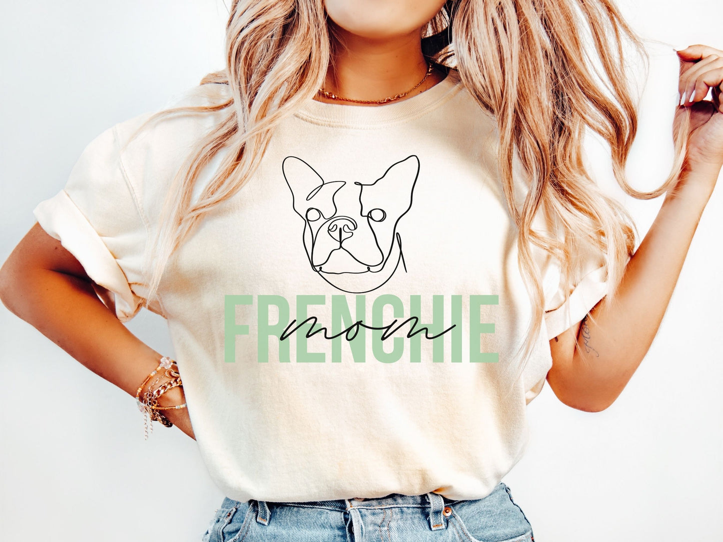 Frenchie Mom | French Bulldog | Comfort Colors Tee