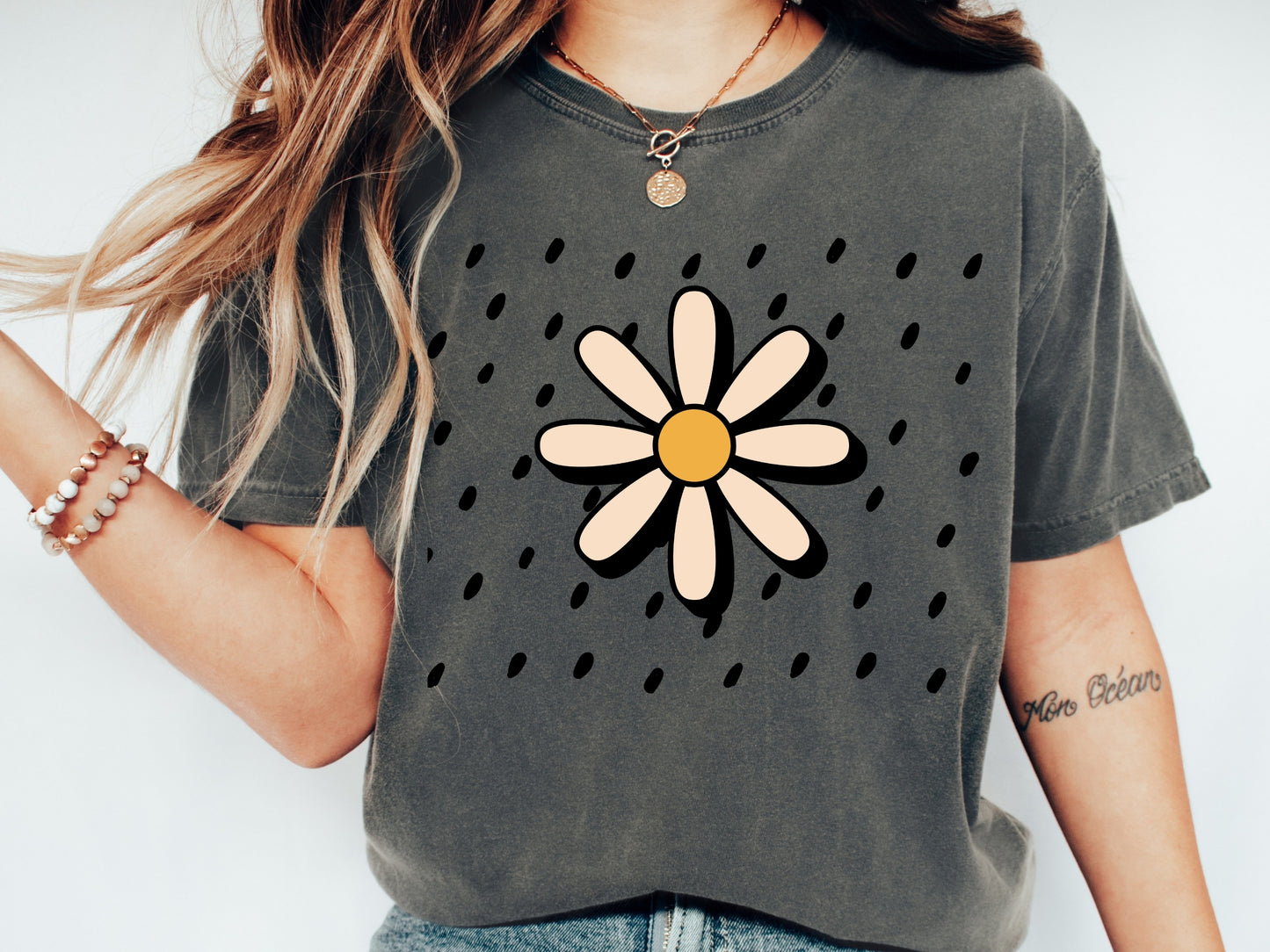 The Hippie Flower | Comfort Colors Tee